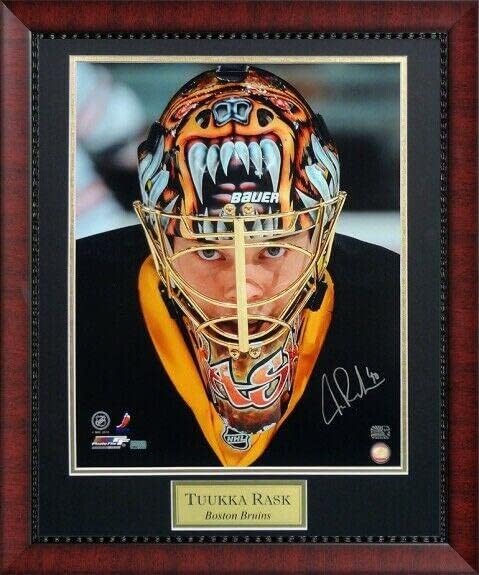 Tuukka Rask potpisao je autografiranu fotografiju Custom Framed do 24x20 Boston Bruins Nep - AUTOGREME NHL Photos