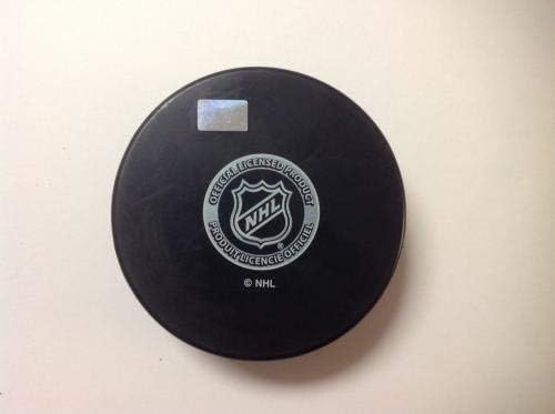 Yanni Gourde potpisao potpis Tampa Bay Lightning Hockey Puck c-Autographed NHL Pucks