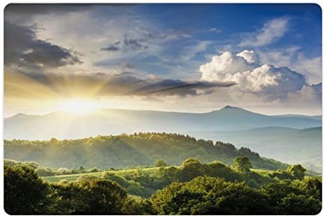 Ambesonne Nature prostirka za kućne ljubimce za hranu i vodu, oblaci izlazećeg sunca iznad šumskog brda šumski idiličan pogled na